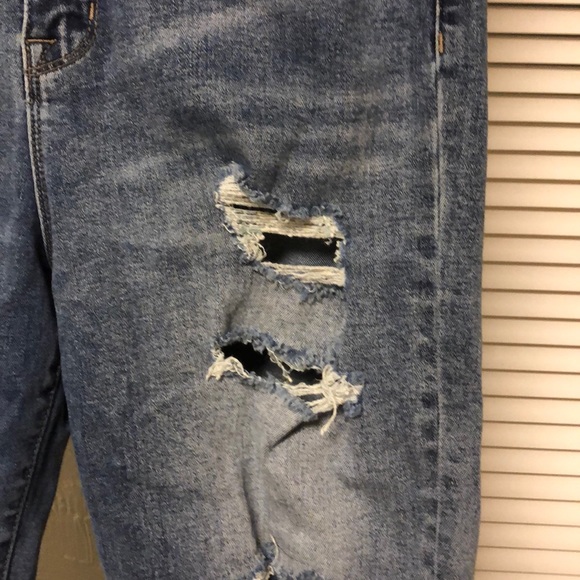 BDG Distressed jeans - Picture 2 of 8